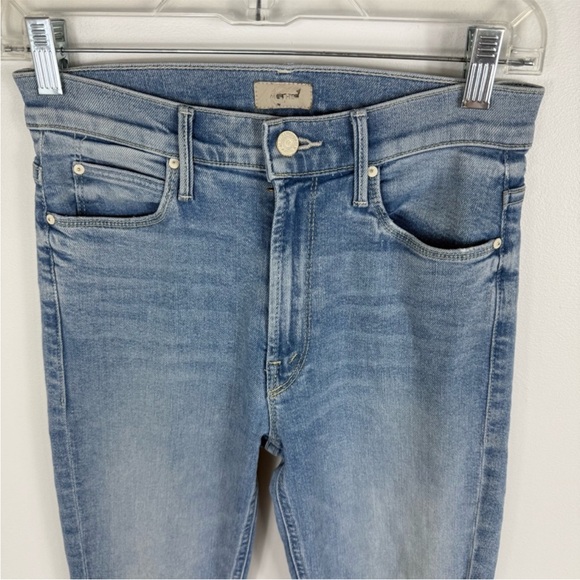 Mother The Mid Rise Dazzler Ankle Fray Jeans Reading By The Pool Wash - Picture 3 of 9